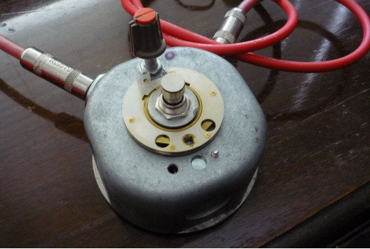 Creating an Electric Guitar Effects Pedal on Your Own