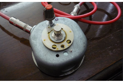 Creating an Electric Guitar Effects Pedal on Your Own